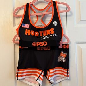 Hooters PSD set